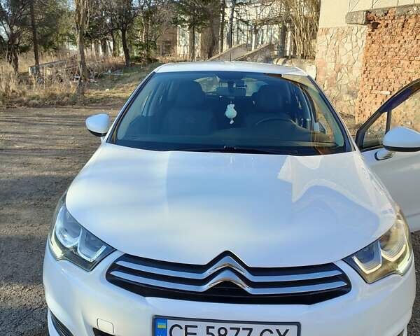 Белый Ситроен С4, объемом двигателя 1.56 л и пробегом 180 тыс. км за 9100 $, фото 3 на Automoto.ua