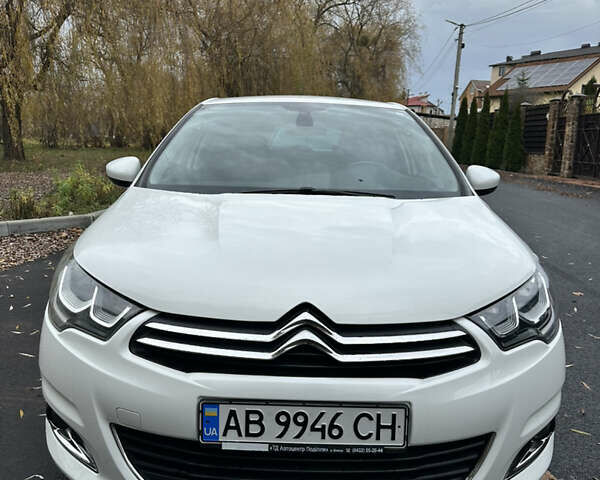 Білий Сітроен С4, об'ємом двигуна 1.2 л та пробігом 62 тис. км за 11000 $, фото 1 на Automoto.ua