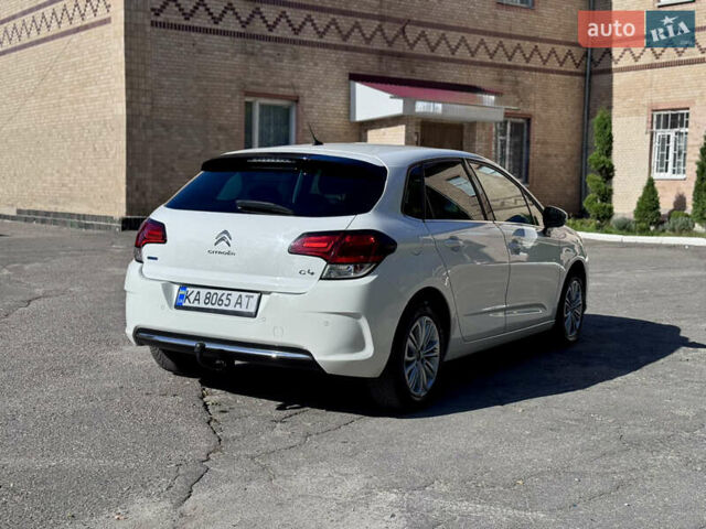 Белый Ситроен С4, объемом двигателя 1.56 л и пробегом 219 тыс. км за 9500 $, фото 6 на Automoto.ua