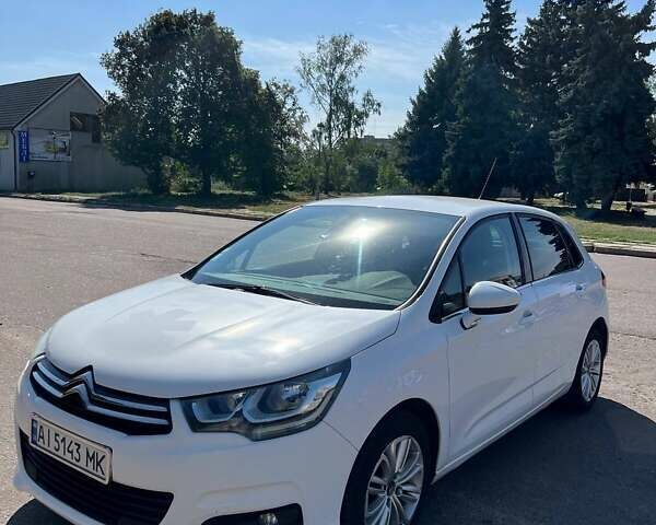 Белый Ситроен С4, объемом двигателя 1.56 л и пробегом 267 тыс. км за 8400 $, фото 1 на Automoto.ua