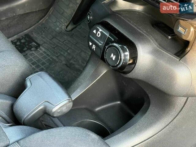 Белый Ситроен С4, объемом двигателя 1.2 л и пробегом 120 тыс. км за 8900 $, фото 12 на Automoto.ua