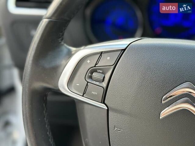 Білий Сітроен С4, об'ємом двигуна 1.2 л та пробігом 115 тис. км за 9700 $, фото 22 на Automoto.ua