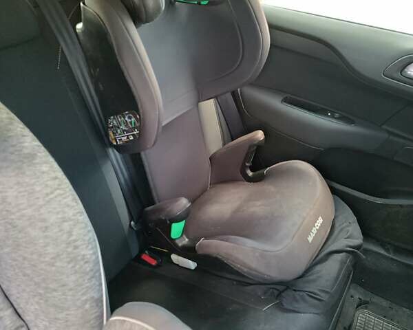 Белый Ситроен С4, объемом двигателя 1.56 л и пробегом 95 тыс. км за 10982 $, фото 13 на Automoto.ua