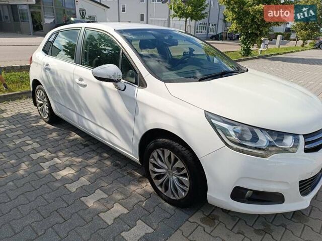 Белый Ситроен С4, объемом двигателя 1.56 л и пробегом 95 тыс. км за 10724 $, фото 4 на Automoto.ua