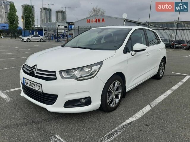 Белый Ситроен С4, объемом двигателя 1.2 л и пробегом 95 тыс. км за 8800 $, фото 1 на Automoto.ua