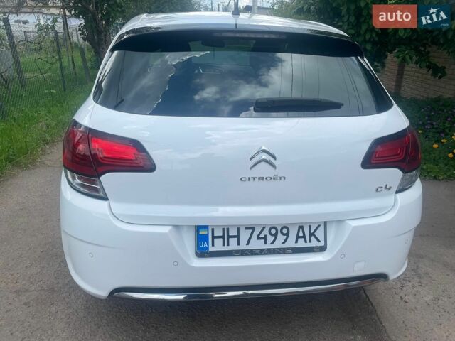 Білий Сітроен С4, об'ємом двигуна 1.56 л та пробігом 262 тис. км за 8500 $, фото 4 на Automoto.ua