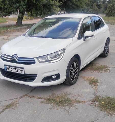 Белый Ситроен С4, объемом двигателя 1.6 л и пробегом 60 тыс. км за 12000 $, фото 14 на Automoto.ua