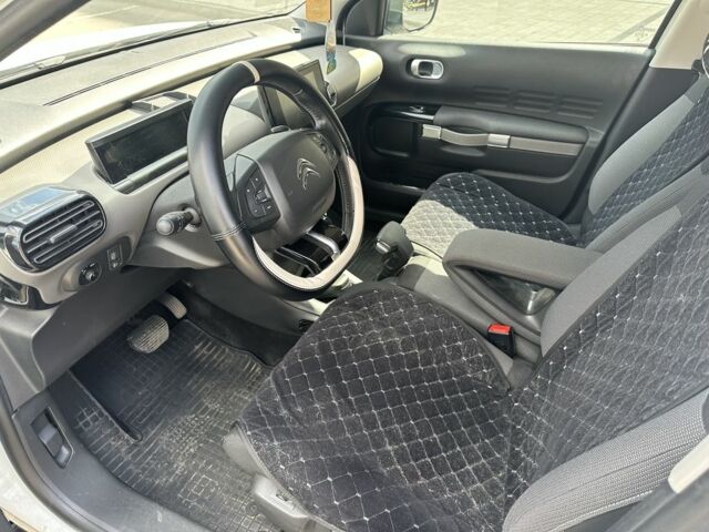 Белый Ситроен С4, объемом двигателя 1.2 л и пробегом 89 тыс. км за 12500 $, фото 7 на Automoto.ua