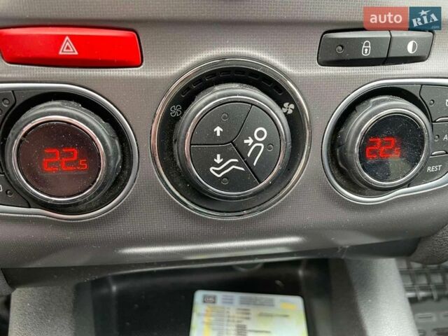 Білий Сітроен С4, об'ємом двигуна 1.56 л та пробігом 259 тис. км за 9200 $, фото 31 на Automoto.ua