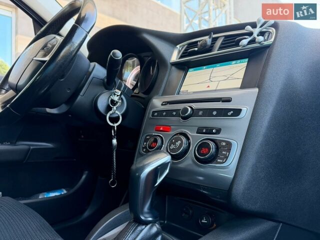 Білий Сітроен С4, об'ємом двигуна 1.6 л та пробігом 180 тис. км за 9999 $, фото 54 на Automoto.ua