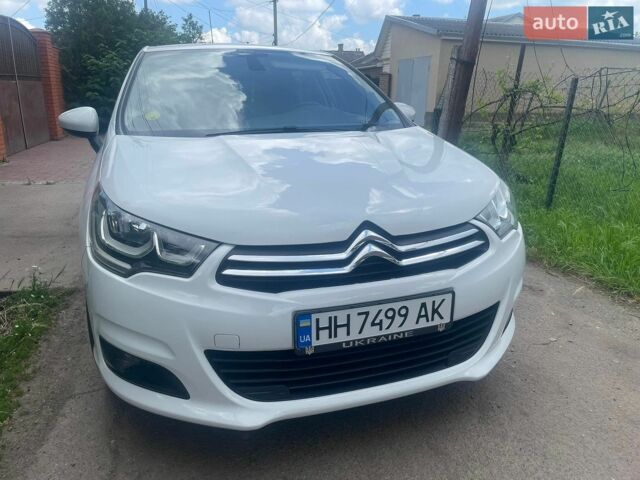 Білий Сітроен С4, об'ємом двигуна 1.56 л та пробігом 262 тис. км за 8500 $, фото 7 на Automoto.ua