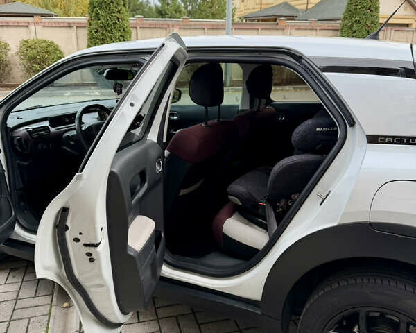 Ситроен С4 2020 в Запорожье на Automoto.ua Белый Ситроен С4, объемом двигателя 1.5 л и пробегом 75 тыс. км за 16400 $, фото 9 на Automoto.ua