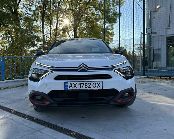 Ситроен С4 2021 в Харькове на Automoto.ua Белый Ситроен С4, объемом двигателя 1.2 л и пробегом 65 тыс. км за 21320 $, фото 1 на Automoto.ua
