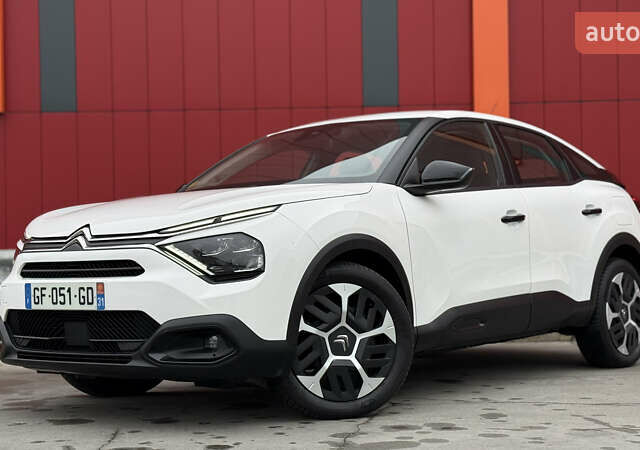 Белый Ситроен С4, объемом двигателя 1.5 л и пробегом 104 тыс. км за 18500 $, фото 3 на Automoto.ua