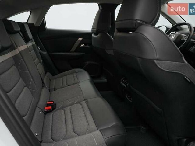 Ситроен С4 2022 в Киеве на Automoto.ua Белый Ситроен С4, объемом двигателя 1.2 л и пробегом 51 тыс. км за 22666 $, фото 11 на Automoto.ua