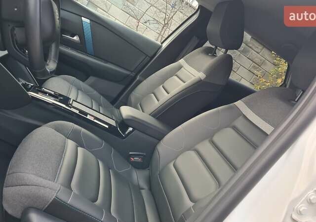 Ситроен С4 2022 в Ровно на Automoto.ua Белый Ситроен С4, объемом двигателя 0 л и пробегом 9 тыс. км за 16999 $, фото 6 на Automoto.ua