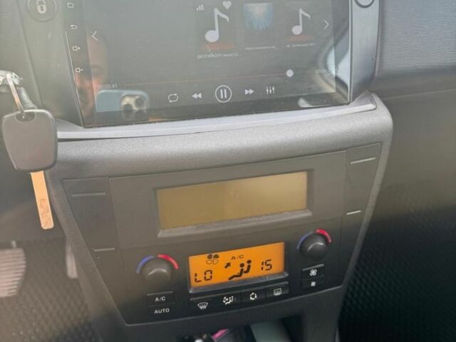 Ситроен С4 2005 в Лубнах на Automoto.ua Белый Ситроен С4, объемом двигателя 1.6 л и пробегом 261 тыс. км за 4300 $, фото 7 на Automoto.ua