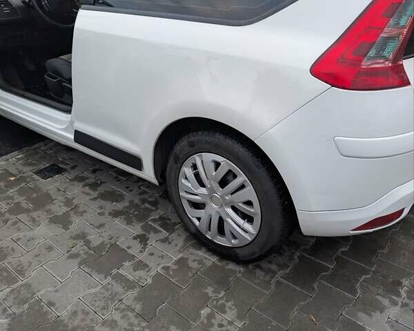 Ситроен С4 2008 в Днепре (Днепропетровске) на Automoto.ua Белый Ситроен С4, объемом двигателя 1.59 л и пробегом 313 тыс. км за 4900 $, фото 1 на Automoto.ua