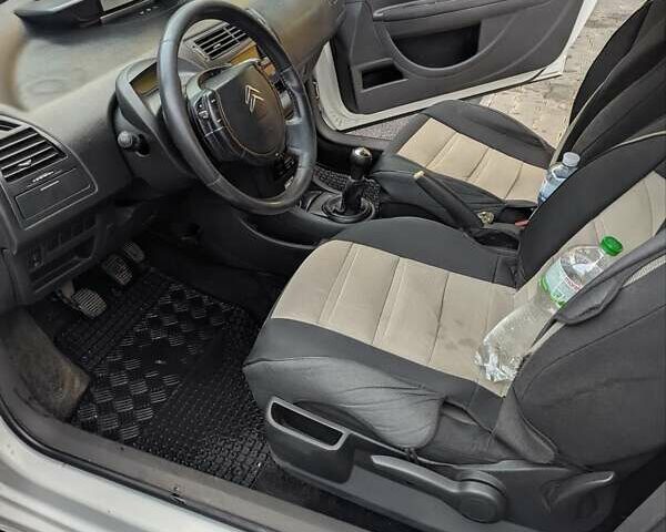 Ситроен С4 2008 в Днепре (Днепропетровске) на Automoto.ua Белый Ситроен С4, объемом двигателя 1.59 л и пробегом 313 тыс. км за 4900 $, фото 5 на Automoto.ua