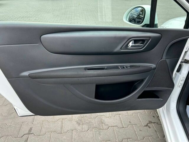 Ситроен С4 2009 в Виннице на Automoto.ua Белый Ситроен С4, объемом двигателя 1.6 л и пробегом 245 тыс. км за 4100 $, фото 11 на Automoto.ua