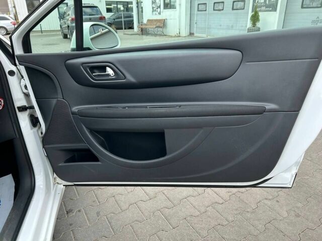 Ситроен С4 2009 в Виннице на Automoto.ua Белый Ситроен С4, объемом двигателя 1.6 л и пробегом 245 тыс. км за 4100 $, фото 9 на Automoto.ua