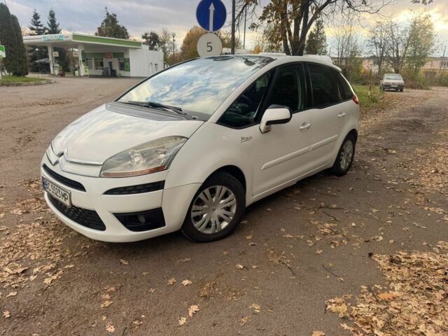 Ситроен С4 2008 в Львове на Automoto.ua Белый Ситроен С4, объемом двигателя 1.6 л и пробегом 326 тыс. км за 3499 $, фото 1 на Automoto.ua