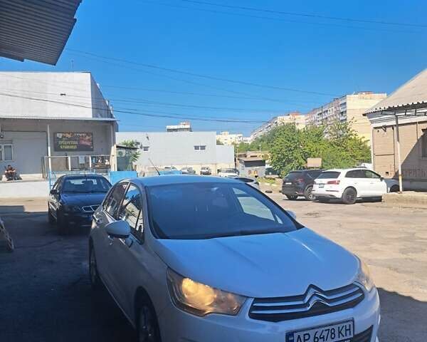 Белый Ситроен С4, объемом двигателя 1.59 л и пробегом 194 тыс. км за 7000 $, фото 9 на Automoto.ua