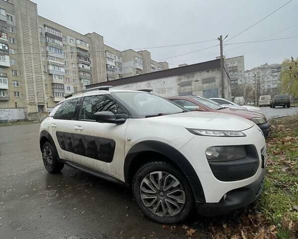 Білий Сітроен С4, об'ємом двигуна 1.2 л та пробігом 208 тис. км за 7500 $, фото 6 на Automoto.ua