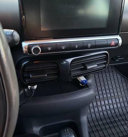 Белый Ситроен С4, объемом двигателя 1.6 л и пробегом 218 тыс. км за 9800 $, фото 8 на Automoto.ua