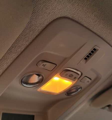 Белый Ситроен С4, объемом двигателя 1.6 л и пробегом 218 тыс. км за 9800 $, фото 10 на Automoto.ua