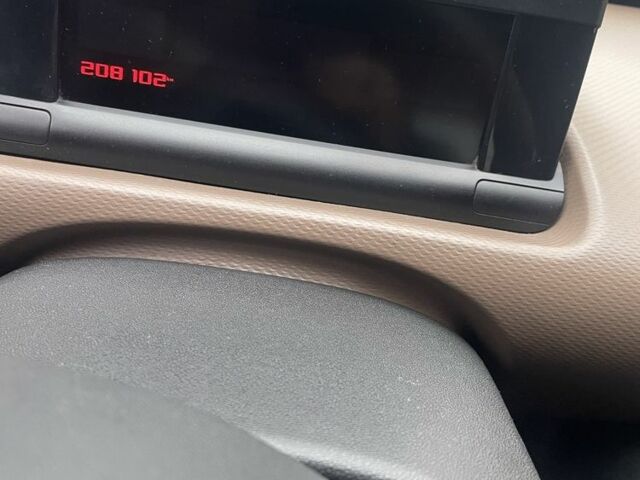 Белый Ситроен С4, объемом двигателя 1.2 л и пробегом 208 тыс. км за 7500 $, фото 5 на Automoto.ua