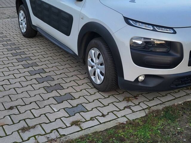 Белый Ситроен С4, объемом двигателя 1.6 л и пробегом 2 тыс. км за 9800 $, фото 2 на Automoto.ua