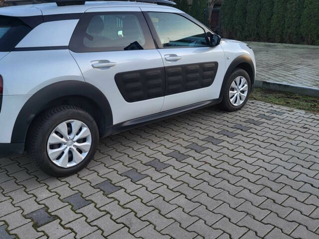 Белый Ситроен С4, объемом двигателя 1.6 л и пробегом 2 тыс. км за 9800 $, фото 3 на Automoto.ua