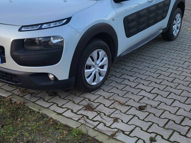 Белый Ситроен С4, объемом двигателя 1.6 л и пробегом 2 тыс. км за 9800 $, фото 1 на Automoto.ua