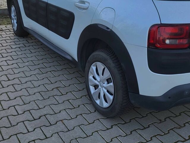 Белый Ситроен С4, объемом двигателя 1.6 л и пробегом 2 тыс. км за 9800 $, фото 5 на Automoto.ua