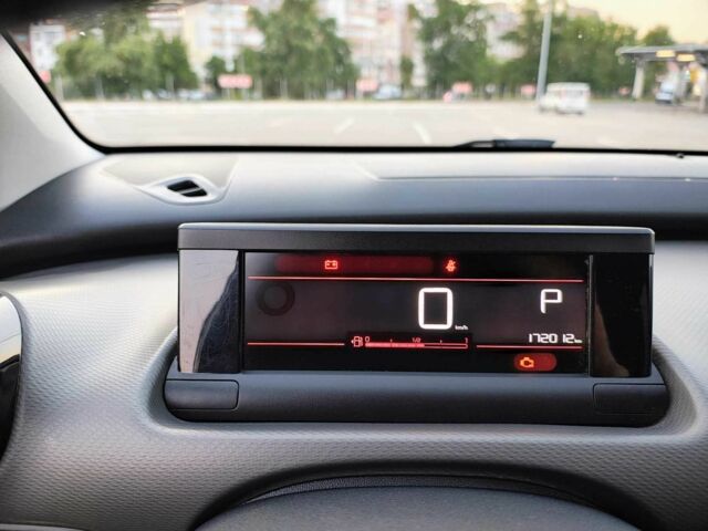 Белый Ситроен С4, объемом двигателя 1.5 л и пробегом 175 тыс. км за 16275 $, фото 15 на Automoto.ua