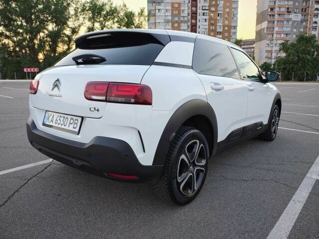 Белый Ситроен С4, объемом двигателя 1.5 л и пробегом 175 тыс. км за 16275 $, фото 8 на Automoto.ua