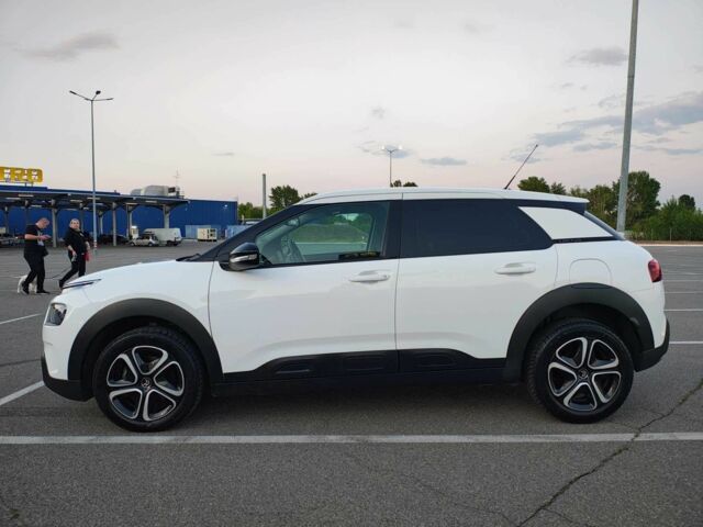 Белый Ситроен С4, объемом двигателя 1.5 л и пробегом 175 тыс. км за 16275 $, фото 1 на Automoto.ua