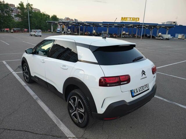 Белый Ситроен С4, объемом двигателя 1.5 л и пробегом 175 тыс. км за 16275 $, фото 4 на Automoto.ua