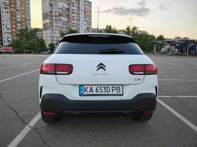 Белый Ситроен С4, объемом двигателя 1.5 л и пробегом 175 тыс. км за 16275 $, фото 5 на Automoto.ua
