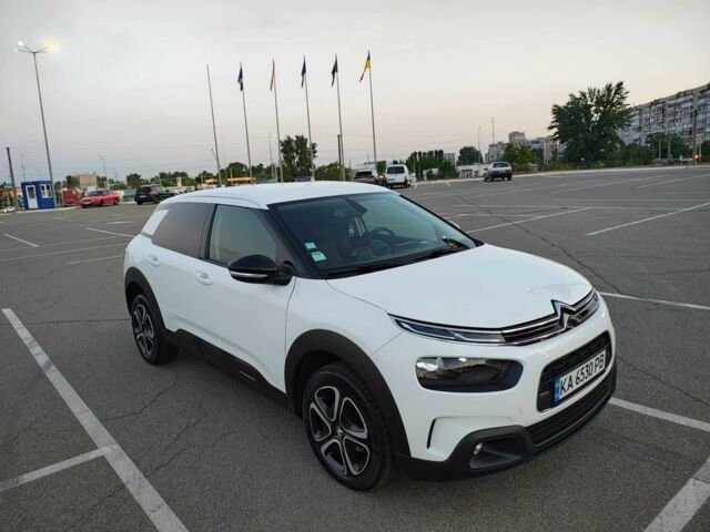 Белый Ситроен С4, объемом двигателя 1.5 л и пробегом 175 тыс. км за 16275 $, фото 13 на Automoto.ua