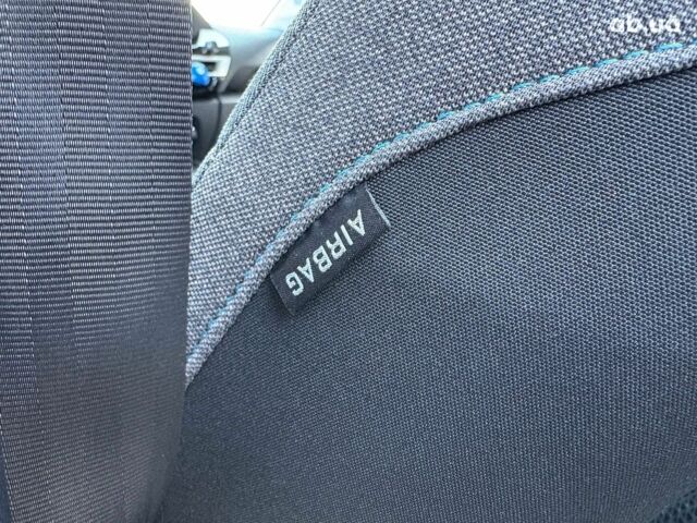 Белый Ситроен С4, объемом двигателя 0 л и пробегом 50 тыс. км за 16590 $, фото 31 на Automoto.ua