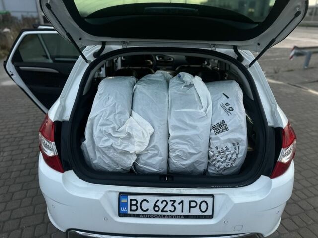 Белый Ситроен С4, объемом двигателя 1.6 л и пробегом 178 тыс. км за 6600 $, фото 9 на Automoto.ua