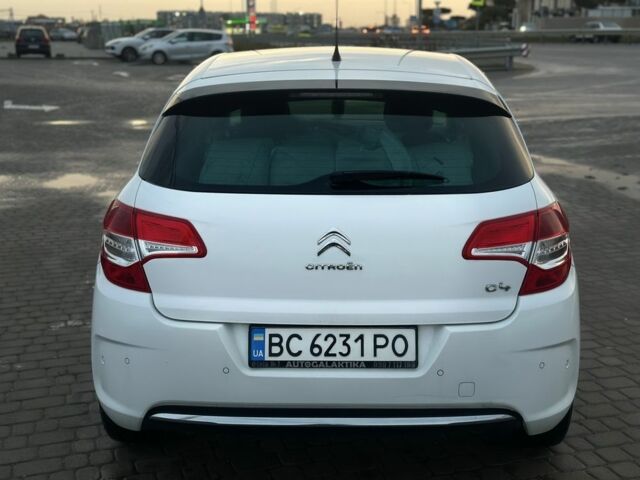 Белый Ситроен С4, объемом двигателя 1.6 л и пробегом 178 тыс. км за 6600 $, фото 4 на Automoto.ua
