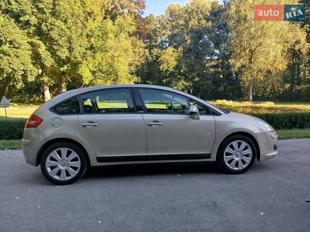 Бежевый Ситроен С4, объемом двигателя 1.59 л и пробегом 228 тыс. км за 4250 $, фото 3 на Automoto.ua