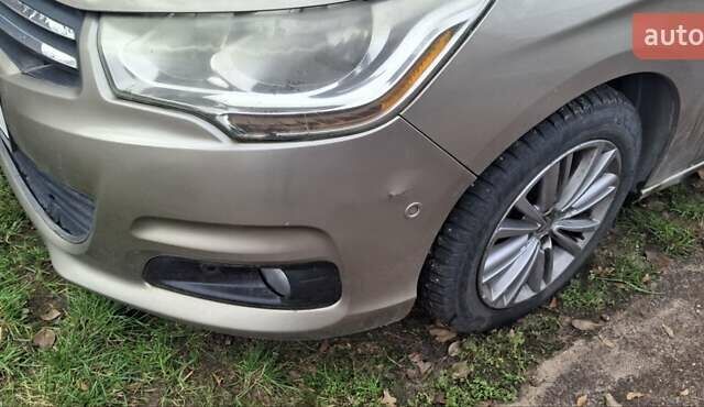 Бежевий Сітроен С4, об'ємом двигуна 1.6 л та пробігом 230 тис. км за 6700 $, фото 6 на Automoto.ua