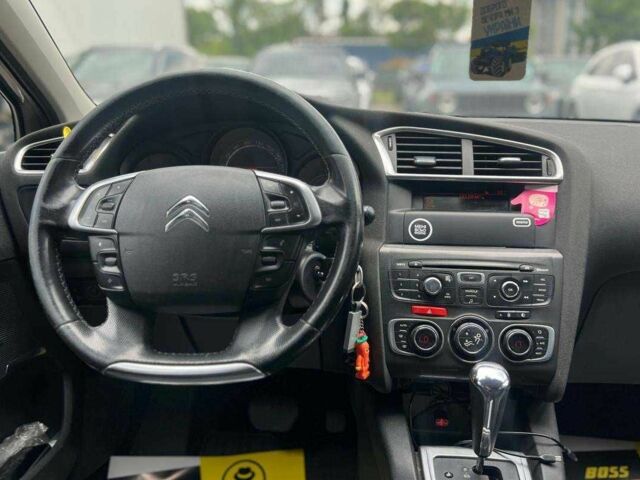 Бежевий Сітроен С4, об'ємом двигуна 1.6 л та пробігом 208 тис. км за 6500 $, фото 12 на Automoto.ua