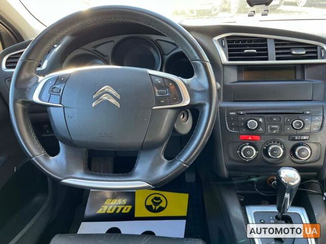 Бежевий Сітроен С4, об'ємом двигуна 1.6 л та пробігом 195 тис. км за 8800 $, фото 20 на Automoto.ua