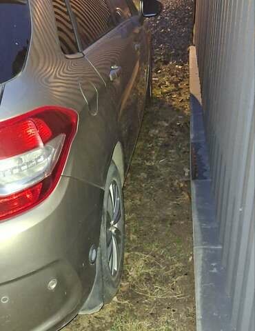 Бежевий Сітроен С4, об'ємом двигуна 1.6 л та пробігом 230 тис. км за 6700 $, фото 5 на Automoto.ua