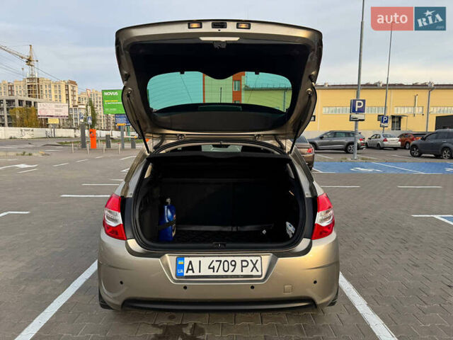 Бежевый Ситроен С4, объемом двигателя 1.6 л и пробегом 126 тыс. км за 7500 $, фото 7 на Automoto.ua